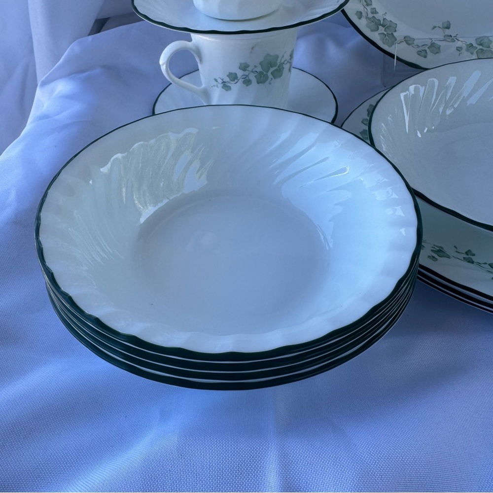 Corelle Callaway Ivy Dinnerware Service for 4 21 Pieces Complete Set - Picture 6 of 11
